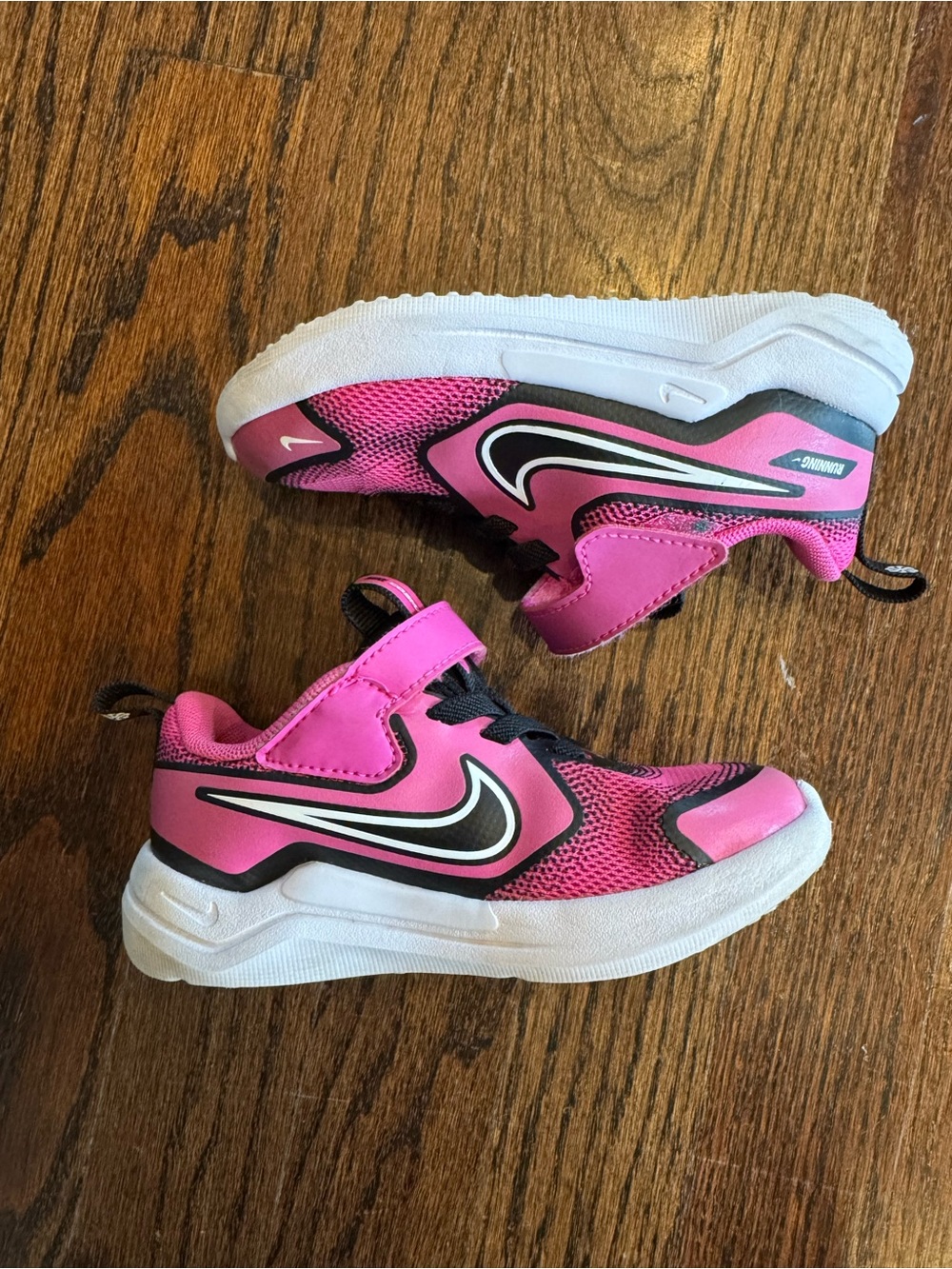 Nike Kids Pink Cosmic Runner Sneakers